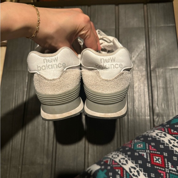 New balance 574 beige. Worn few times - Picture 3 of 4